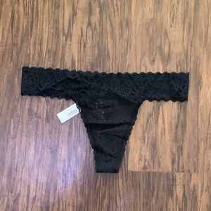 Gap lace thong